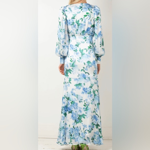 Line & Dot
Lisette Floral Long-Sleeve Maxi Dress - Picture 4 of 17